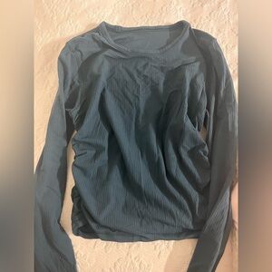 Lululemon top